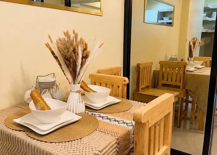 Aparthotel Royal Oceancrest Mactan By 2a Holloway Staycation