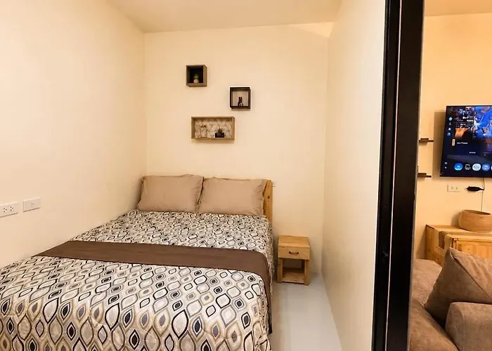 Royal Oceancrest Mactan By 2a Holloway Staycation Aparthotel *